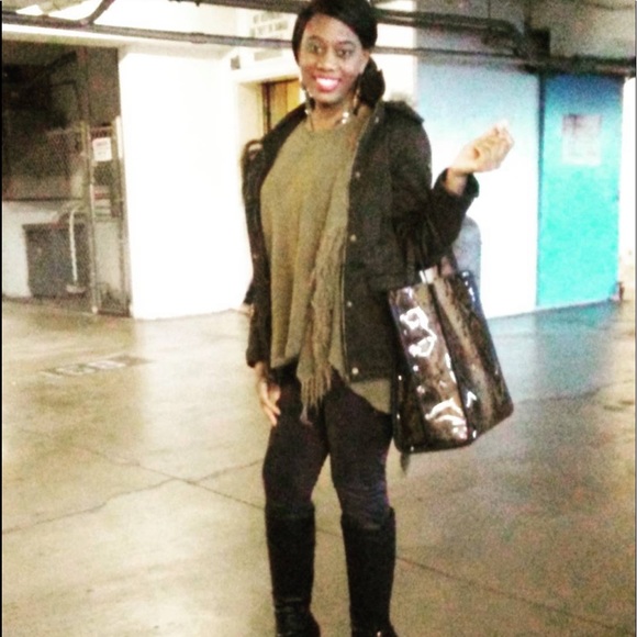 Guess coat - Picture 4 of 4